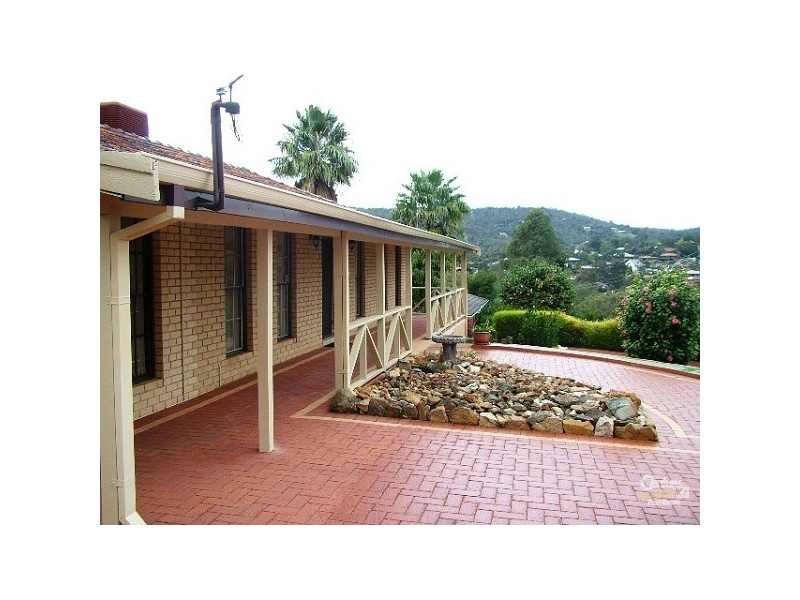 17 Wangoola, Mount Nasura WA 6112