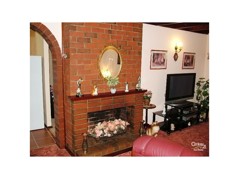 17 Wangoola, Mount Nasura WA 6112