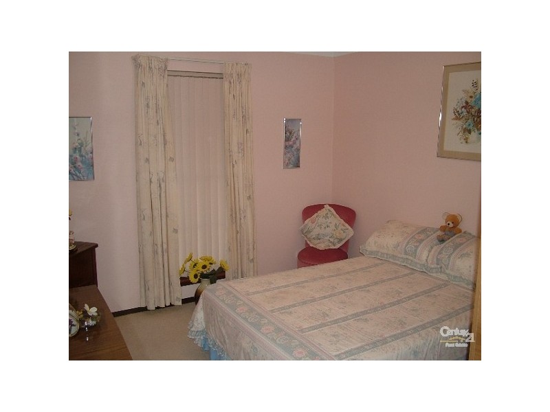 17 Wangoola, Mount Nasura WA 6112
