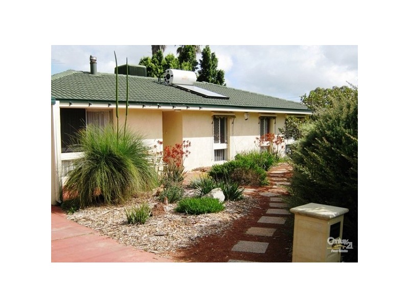 4 Meyer Close, Kelmscott WA 6111