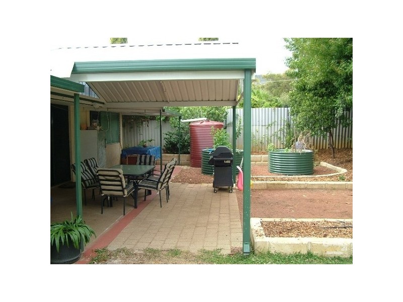 4 Meyer Close, Kelmscott WA 6111