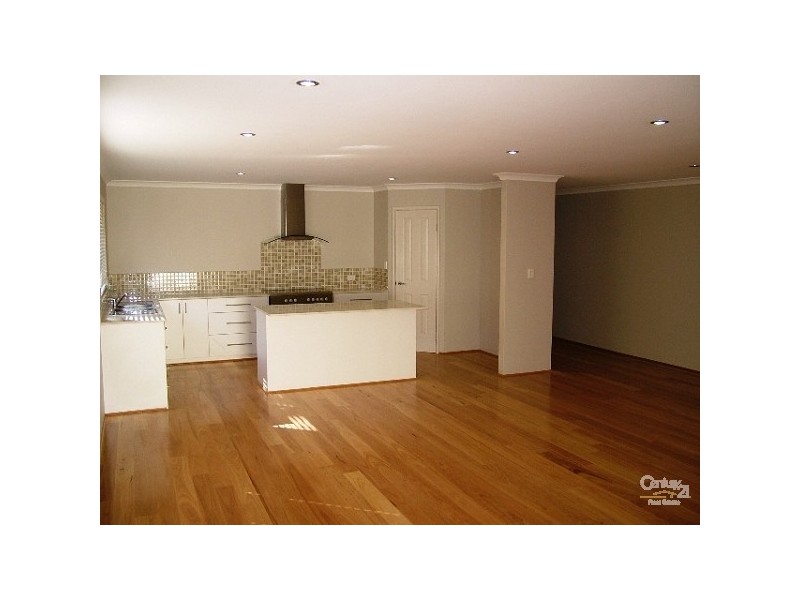 4b Bilkurra Way, Mount Nasura WA 6112