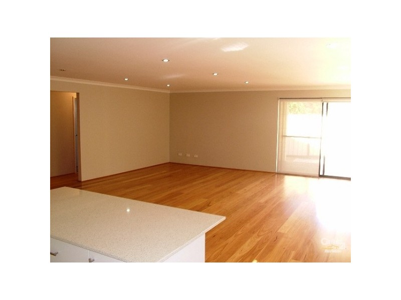 4b Bilkurra Way, Mount Nasura WA 6112