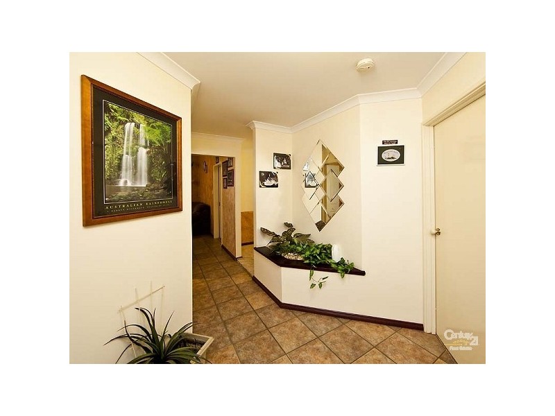 27 Brown Crescent, Seville Grove WA 6112