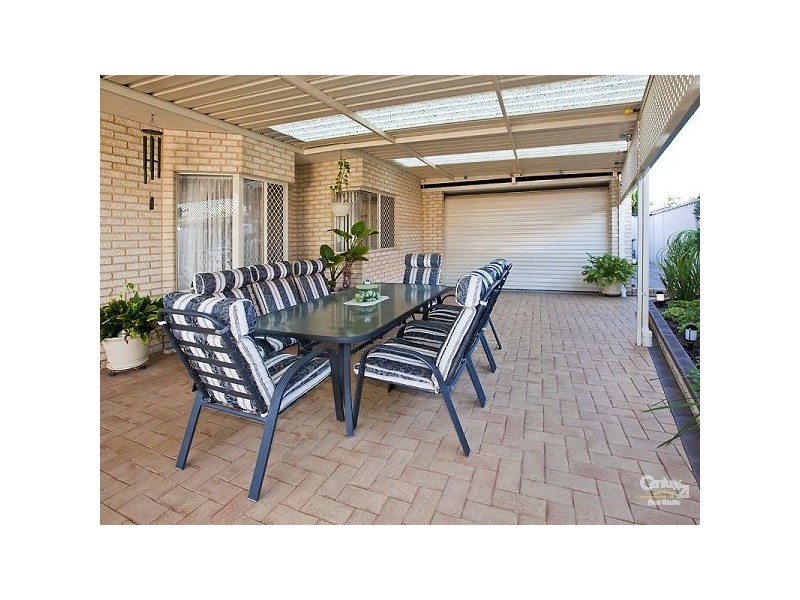 27 Brown Crescent, Seville Grove WA 6112