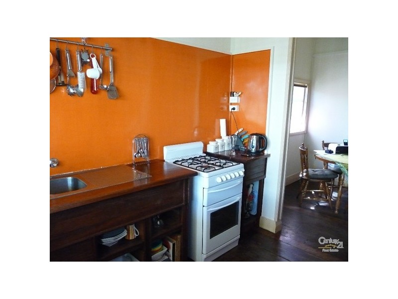 8 Abbey Road, Armadale WA 6112