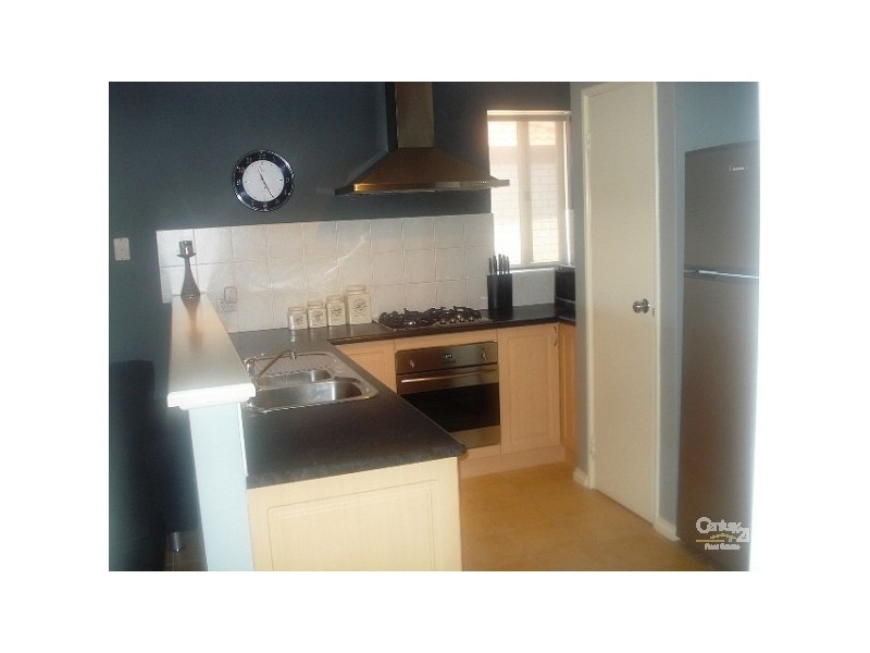 2 / 2 Mainsail Terrace, Yangebup WA 6164