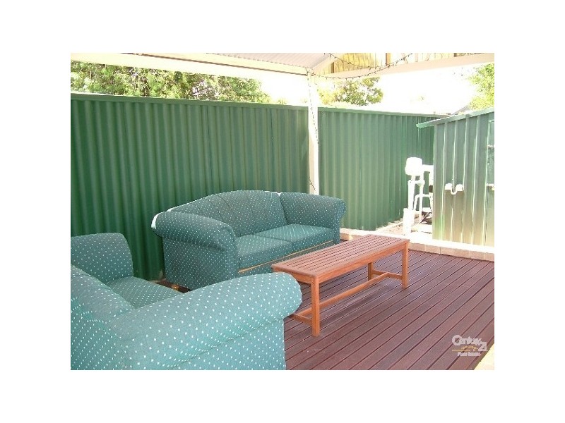 8 Parkfield Road, Kelmscott WA 6111