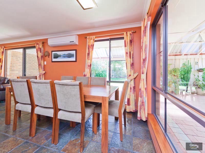 4 Clifton Street, Kelmscott WA 6111