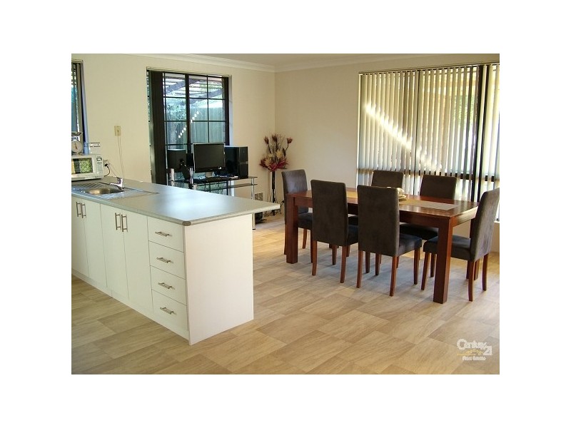 43 Guinivere Way, Camillo WA 6111