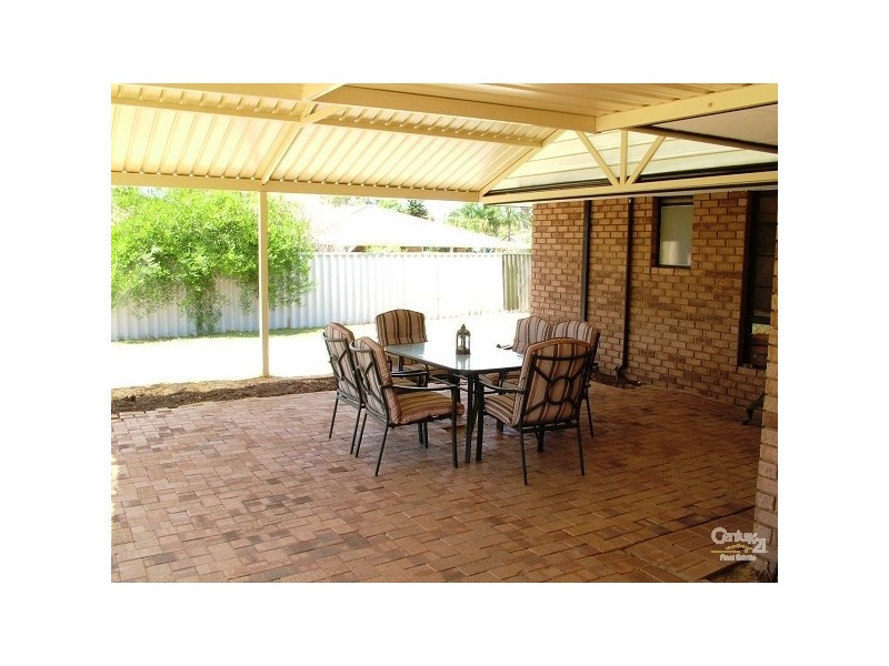 43 Guinivere Way, Camillo WA 6111