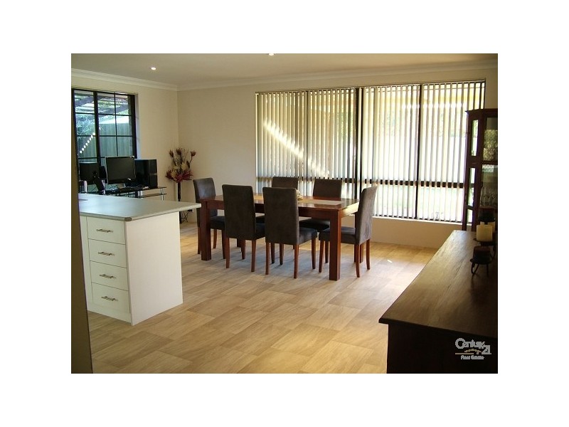 43 Guinivere Way, Camillo WA 6111