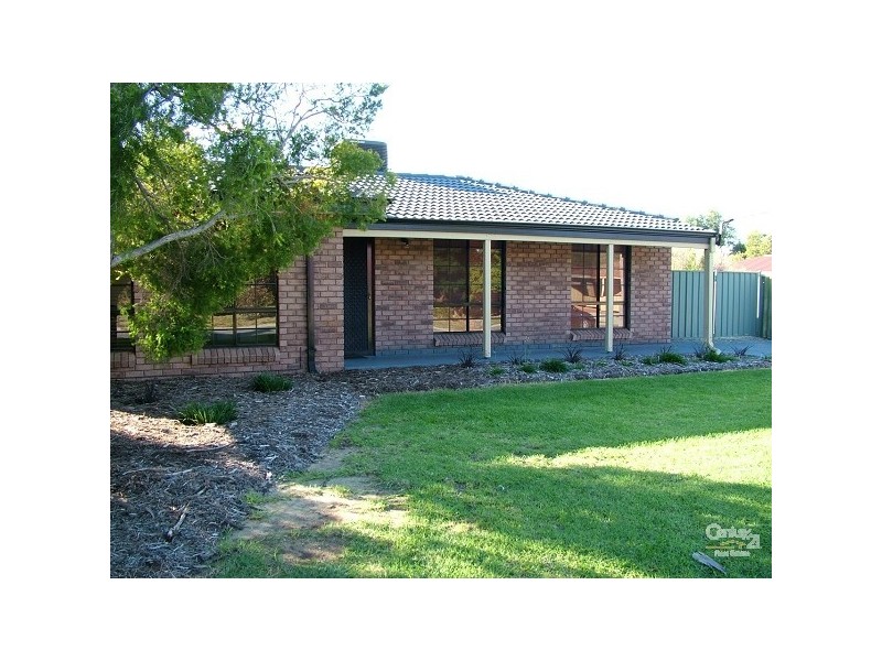 43 Guinivere Way, Camillo WA 6111