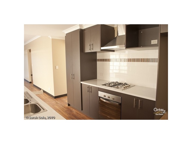 36 Gladstone Rd, Armadale WA 6112