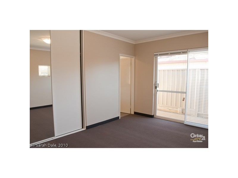 36 Gladstone Rd, Armadale WA 6112