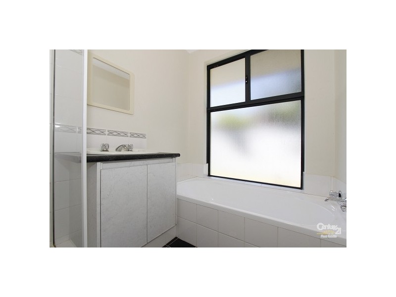 28 Challis Road, Armadale WA 6112