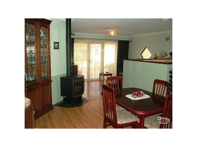 20 Chidzey Drive, Seville Grove WA 6112