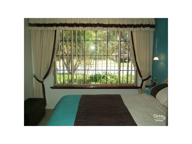 20 Chidzey Drive, Seville Grove WA 6112