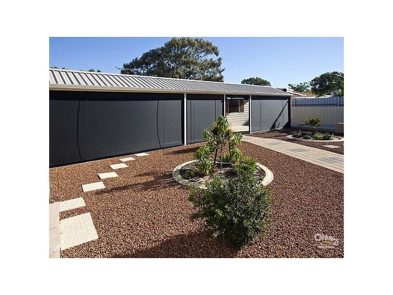 9 Eynesford St, Gosnells WA 6110