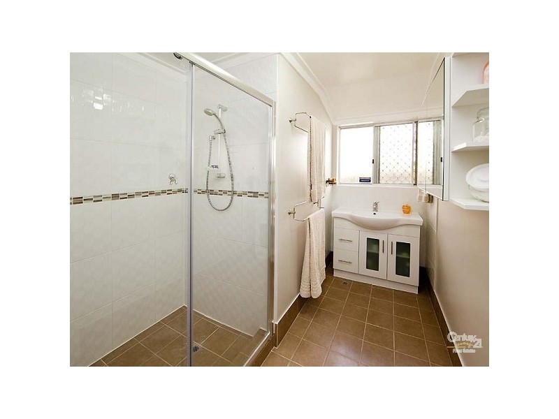 9 Eynesford St, Gosnells WA 6110