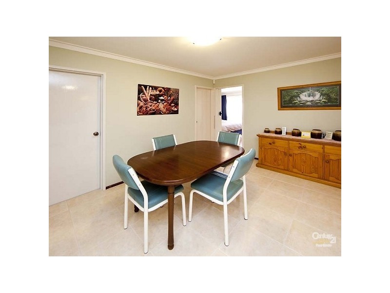 9 Eynesford St, Gosnells WA 6110