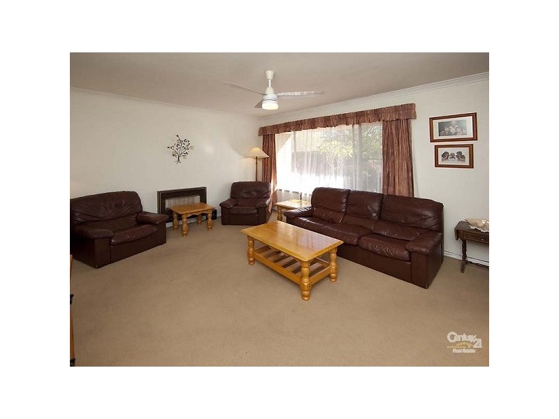 5 Dural Way, Armadale WA 6112