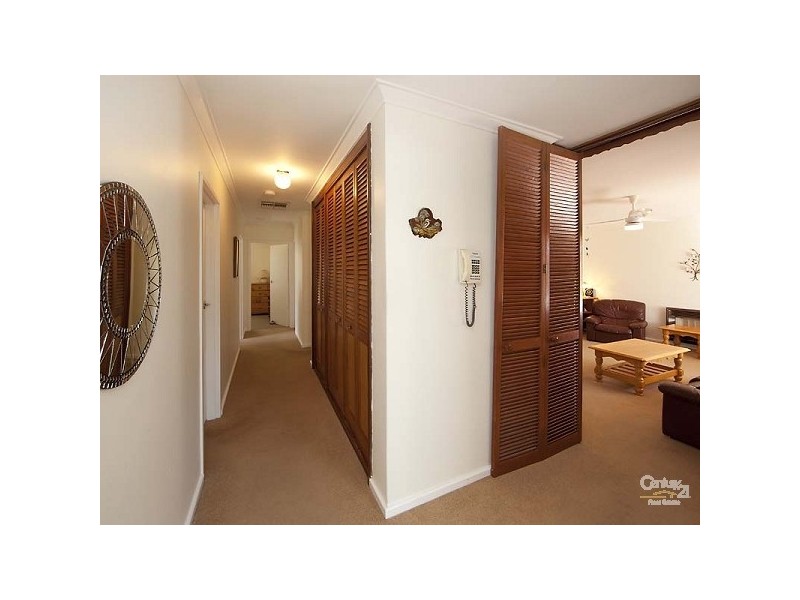 5 Dural Way, Armadale WA 6112