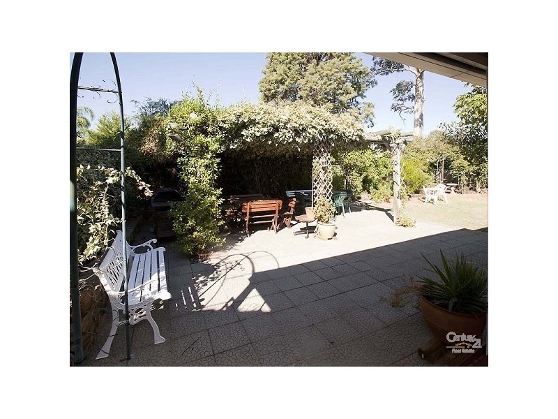 5 Dural Way, Armadale WA 6112