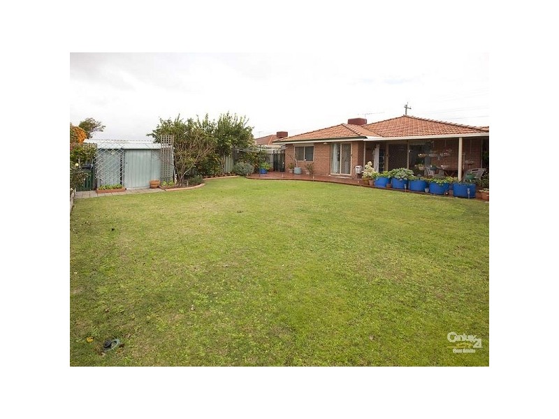 175 Seville Drive, Seville Grove WA 6112
