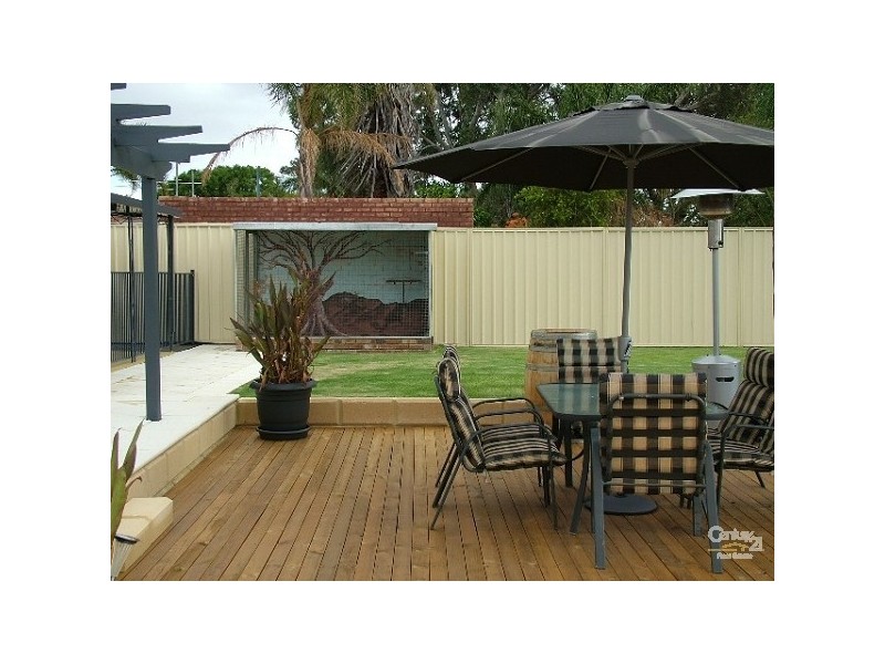 47 Ward Crescent, Kelmscott WA 6111