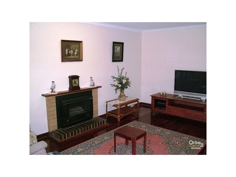 44 Westfield Road, Kelmscott WA 6111