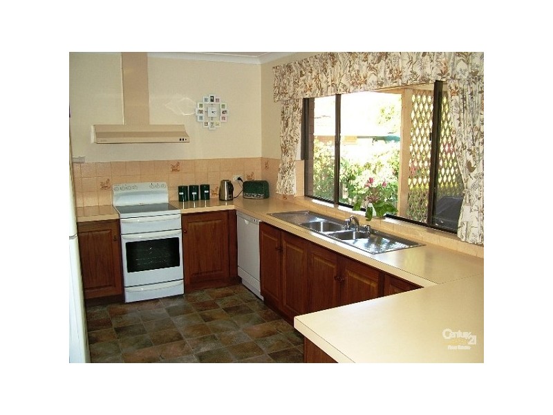 44 Westfield Road, Kelmscott WA 6111