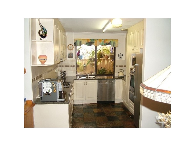 13 Emerald Place, Mount Richon WA 6112