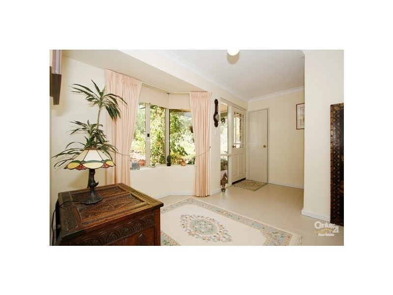 4 Dowell Close, Bedfordale WA 6112