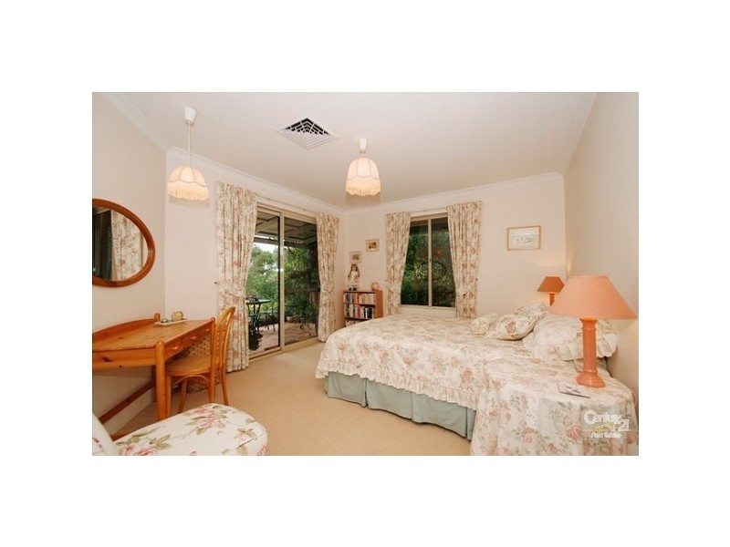 4 Dowell Close, Bedfordale WA 6112