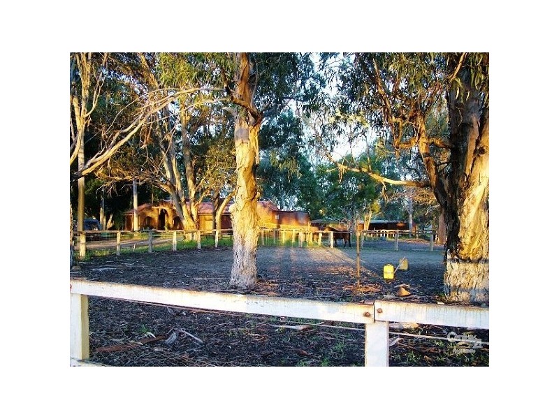 151 Twelfth Road, Armadale WA 6112