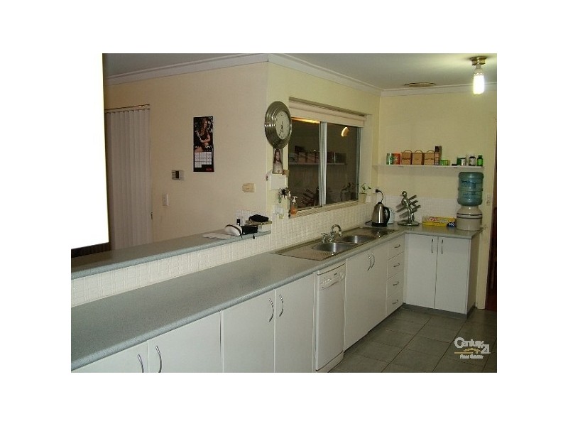 151 Twelfth Road, Armadale WA 6112