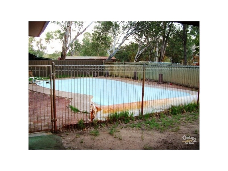 151 Twelfth Road, Armadale WA 6112