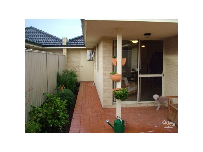 64, 135 Challis Road, Seville Grove WA 6112