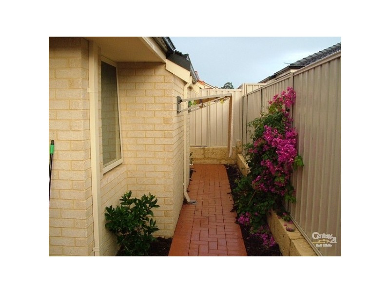 64, 135 Challis Road, Seville Grove WA 6112