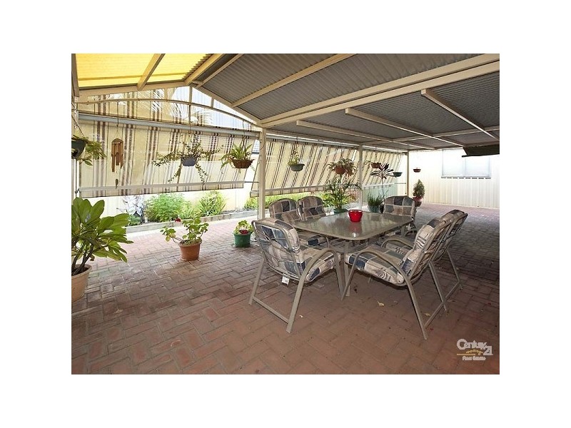 1 Canton Vista, Canning Vale WA 6155