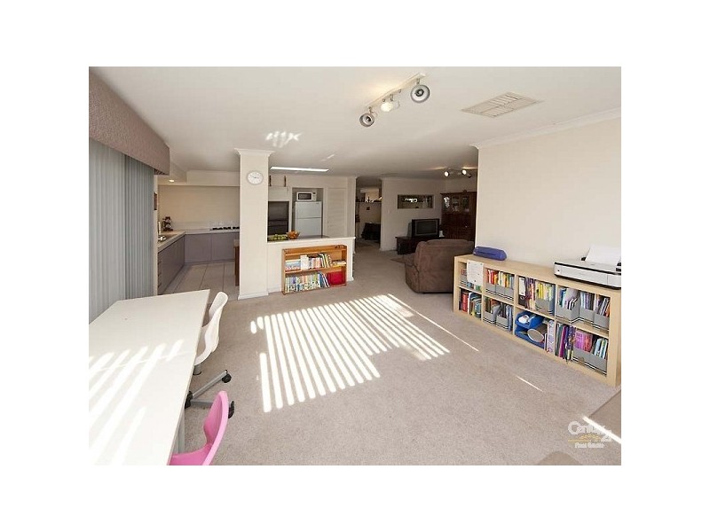 125 Warton Road, Thornlie WA 6108