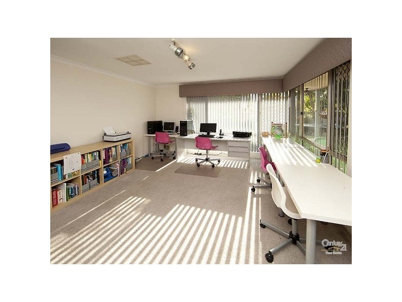 125 Warton Road, Thornlie WA 6108