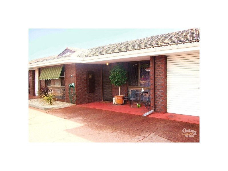 13/9 Third Ave, Kelmscott WA 6111