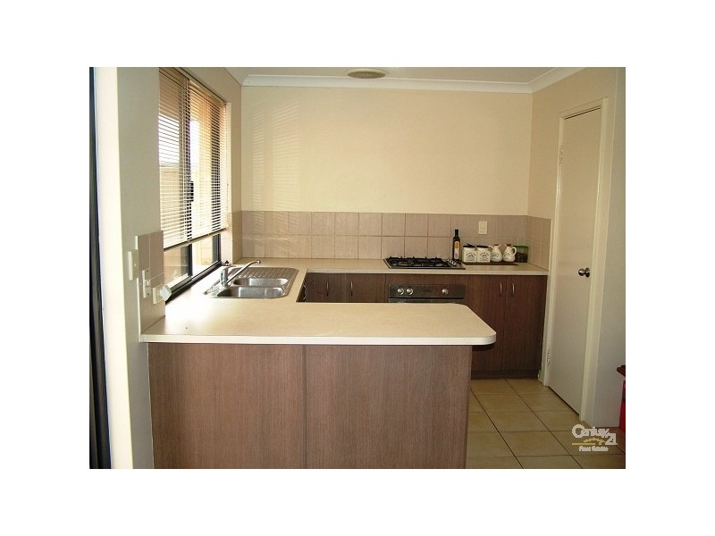 13/51 Third Ave, Kelmscott WA 6111