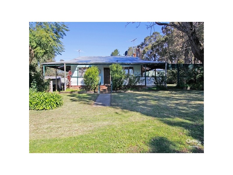 2 Brady Road, Jarrahdale WA 6124