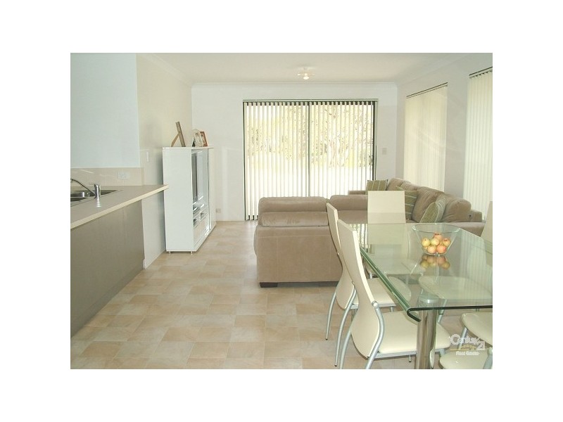 43 Verdant Crescent, Seville Grove WA 6112