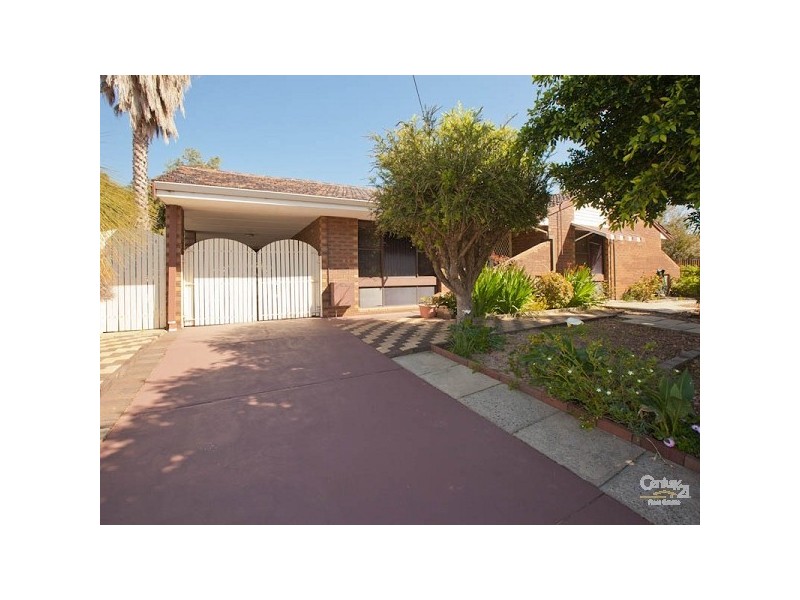 5 Fountains Court, Armadale WA 6112