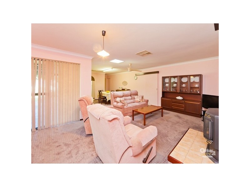 5 Fountains Court, Armadale WA 6112