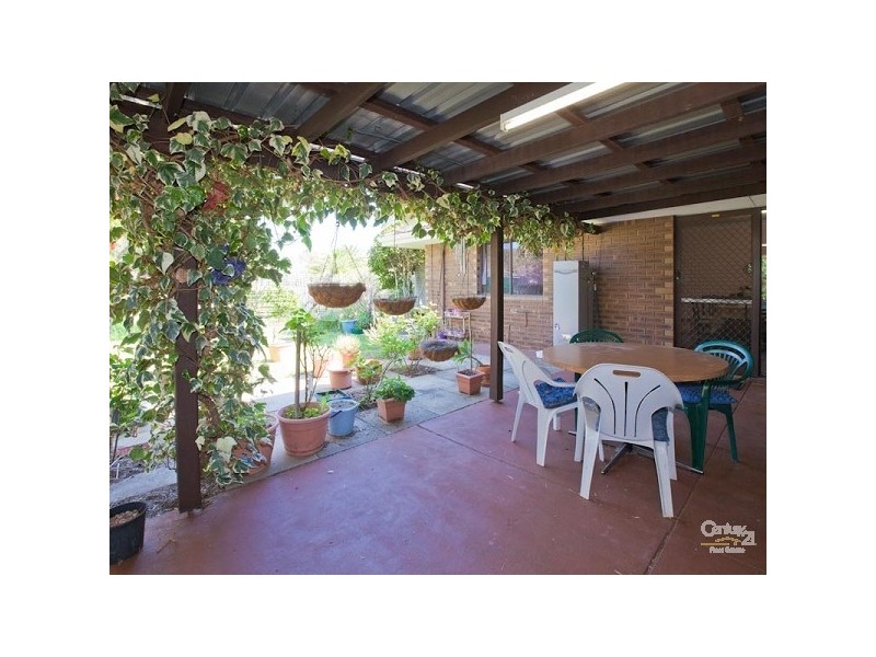 5 Fountains Court, Armadale WA 6112